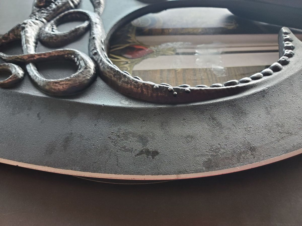 Euron Greyjoy's Axe Uneven Finish